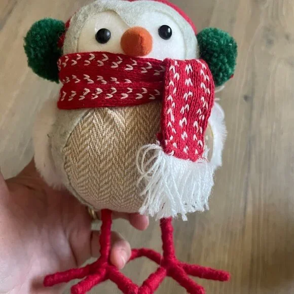 Ashland Featherly Fabric Set of 2 Birds Christmas Scarf Earmuffs Hat Figurines! - Picture 4 of 9